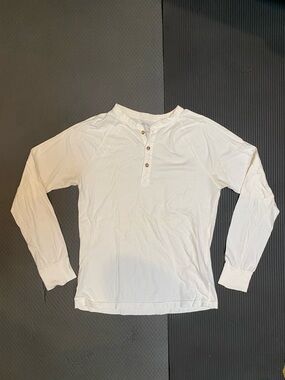 Pistol Lake Men's White Long-Sleeve Henley, Small